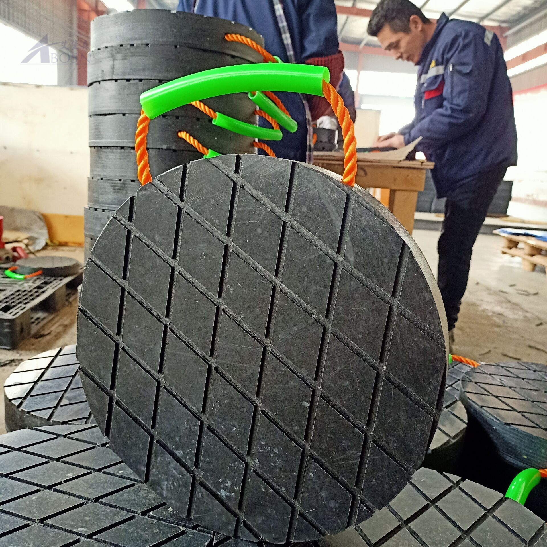 アウトリガー パッド クレーン用耐摩耗性 UHMWPE フット パッド